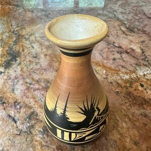 Vintage Signed Navajo Native American First People’s Hand Etched Pottery Vase